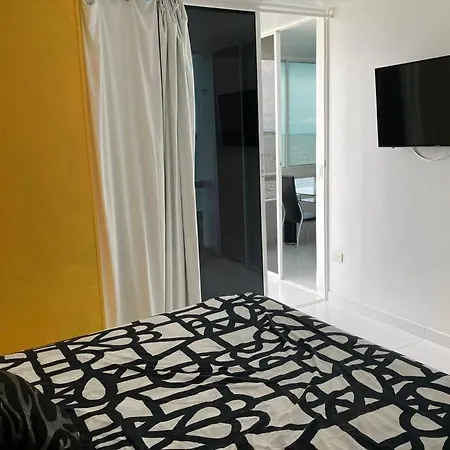 Apartment Maravilloso Apto Frente Al Mar-marinare *